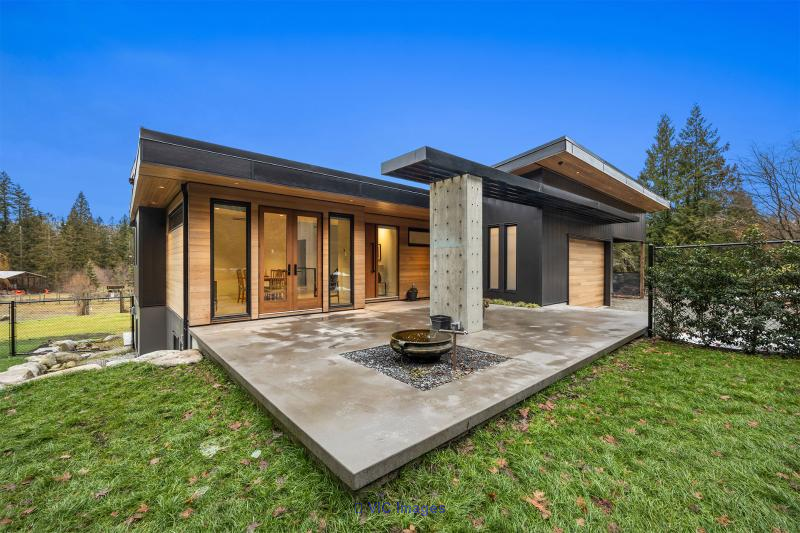 Shelterridgebuilddesigninc | Custom Home in Maple Ridge