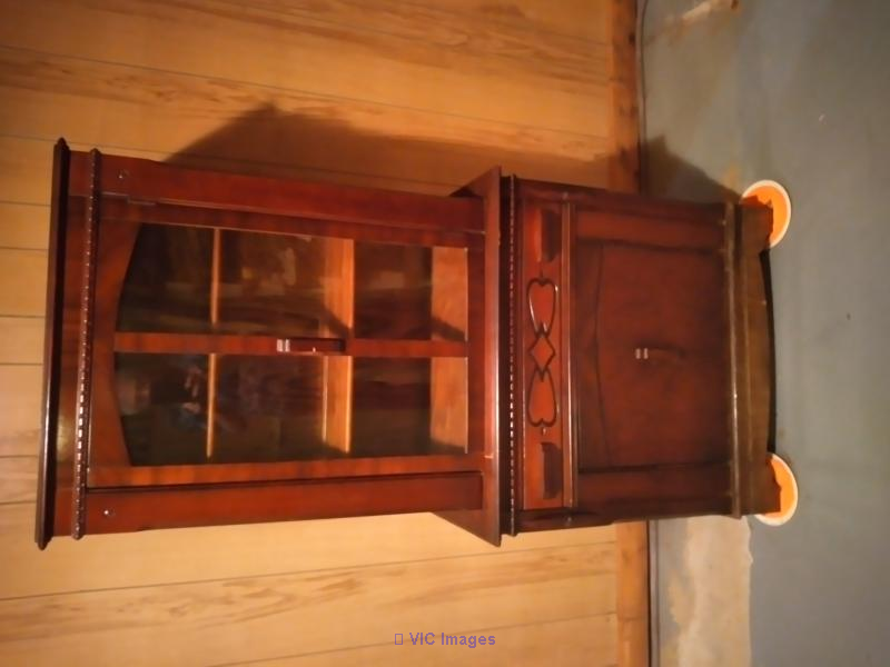 China Cabinet very good condition