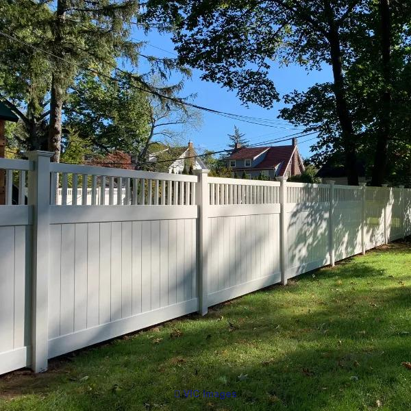 Vinyl Fencing: Stylish and Reliable Solutions for Home and Business