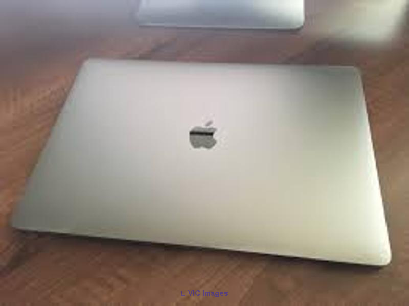 MacBook Pro Core i7 2.80 GHZ 15'' 16GB RAM 256GB SSD