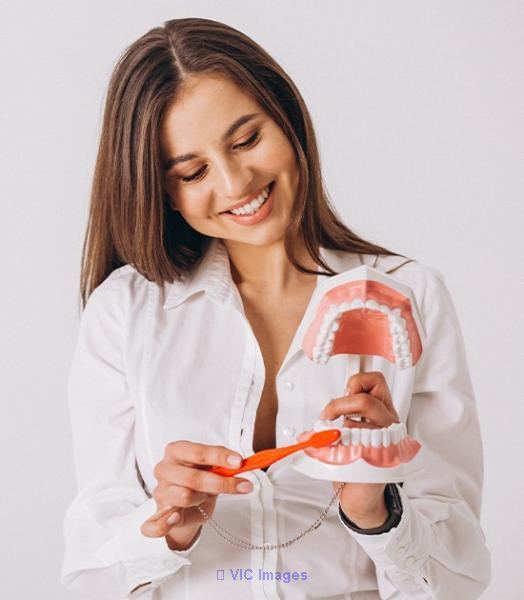 Teeth Whitening in Brampton | Contact Castle Oaks Dentistry for a Free