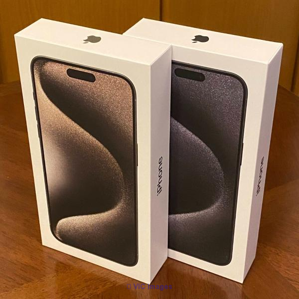 Buy wholesale Apple iPhone and other mobile phones at cheaper rate.