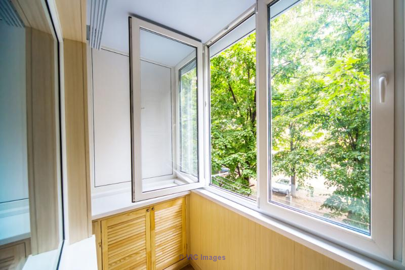 High-Quality Edmonton Wood Doors for Every Home Style