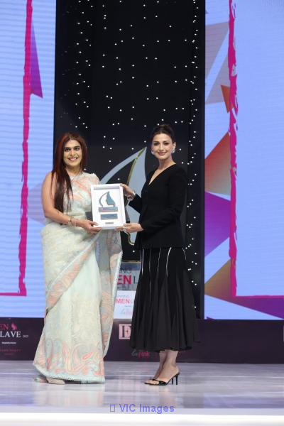 Dt. Divya Gandhi is recognised as one of the top 10 dietitian in Delhi