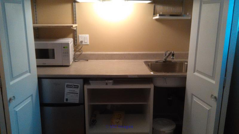 Chambre a louer / room to rent (Chateauguay, rive sud/south shore)