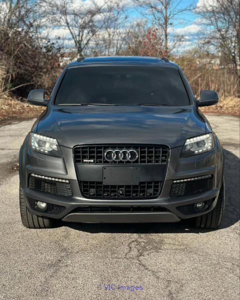 2015 Audi Q7 S Line - Luxury SUV in Excellent Condition