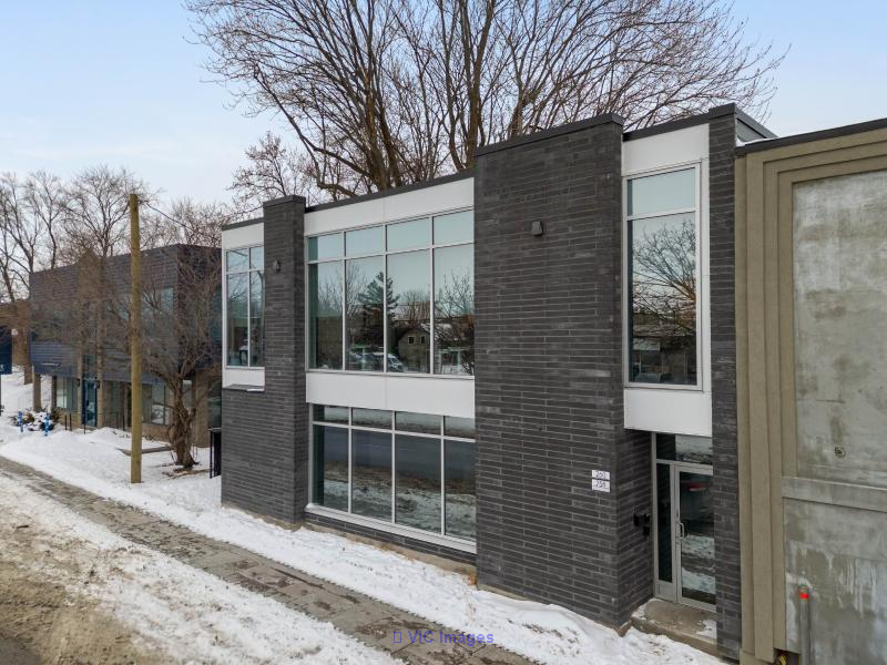 New 1,200 sq. ft. office / commercial space – La Prairie