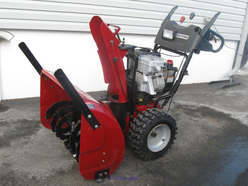   full full souffleuse craftsman 13 H.P.  hydro auto trans poigné dans