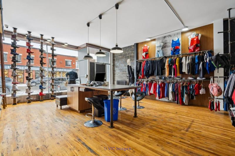 Commercial condo 3,500 sq. ft. on 2 floors in Villeray