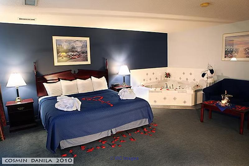 Shuttle to Edmonton Airport  | Ramada Nisku 