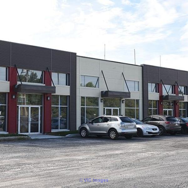 St-Jean-sur-Richelieu Local ind. et entreposage ext. Route 104
