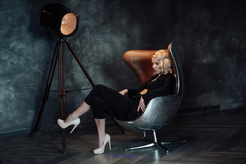 Fashion Photographer Montreal for Stylish & Modern Visuals