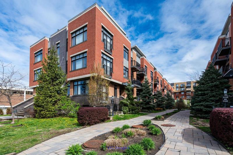 Magnificent Two-Level Penthouse in the Heart of Lachine, Montreal.