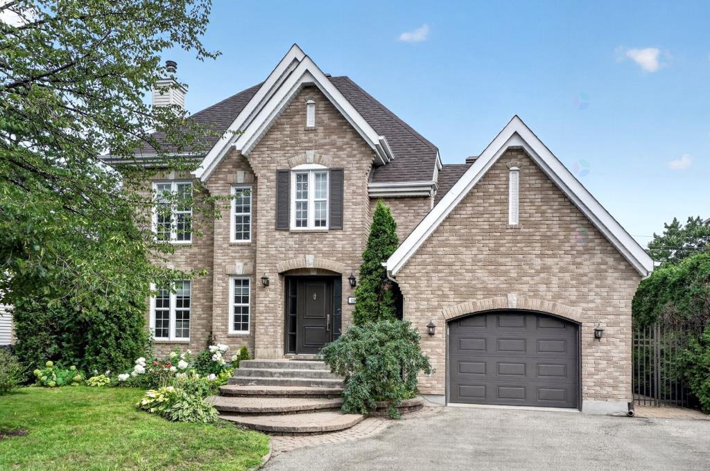 Prestigious Home at Jardins de Blainville