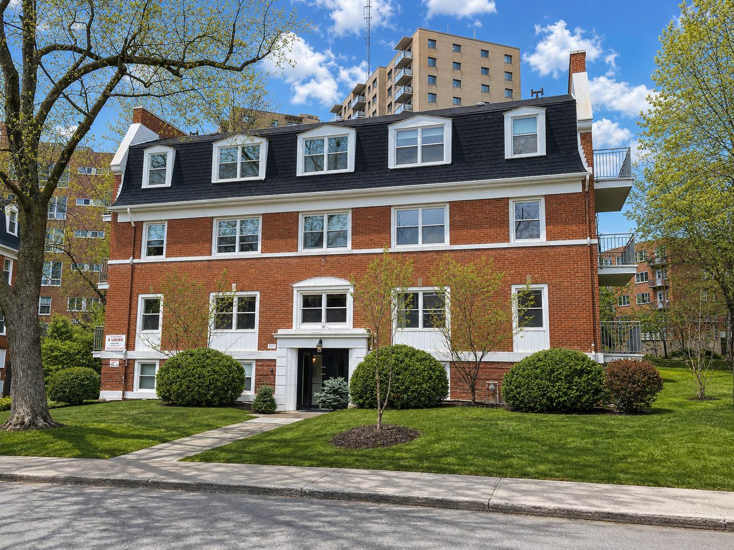 Rental condos – The Ridgewood in Cote-des-Neiges