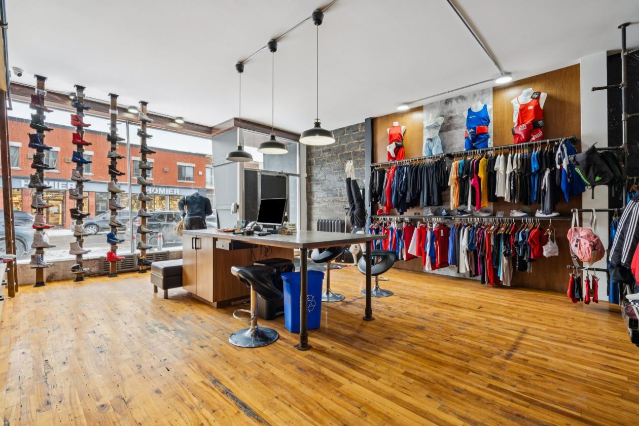 Commercial condo 3,500 sq. ft. on 2 floors in Villeray