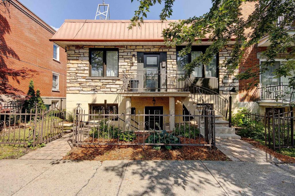 Condo 6 1/2 rénové avec belle terrasse à Ahuntsic