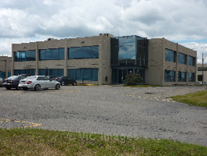 Offices or center of Business in an luxury Office building/ Lachine - Photo 1