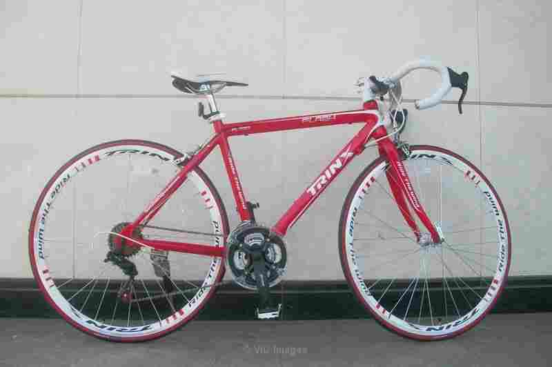 ROAD BIKE NEW ROAD BIKE / VELO DE ROUTE NEUF -------------------------------