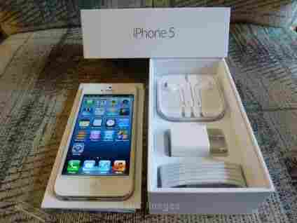 Factory Unlocked Apple iPhone 5 - Photo 1