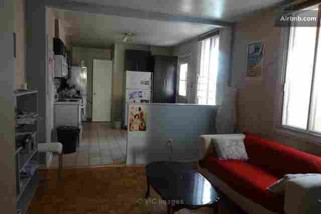 Charming apartment in the Plateau for sublet July and August - Photo 1