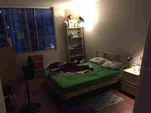 MAGNIFICENT SPACIOUS & BRIGHT APARTMENT IN THE HEART OF DOWNTOWN -$950 - Photo 2
