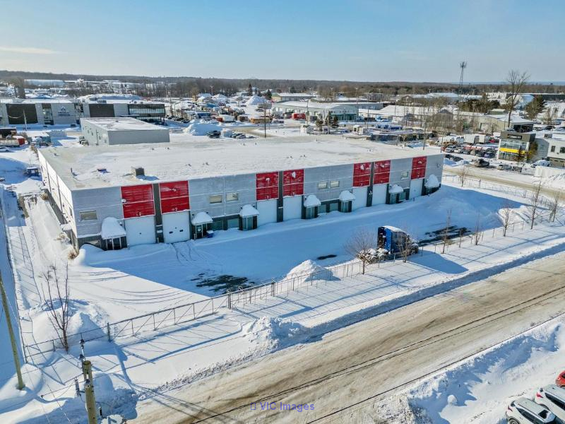 Large Subdividable Warehouse  Mirabel Industrial Park - Photo 2