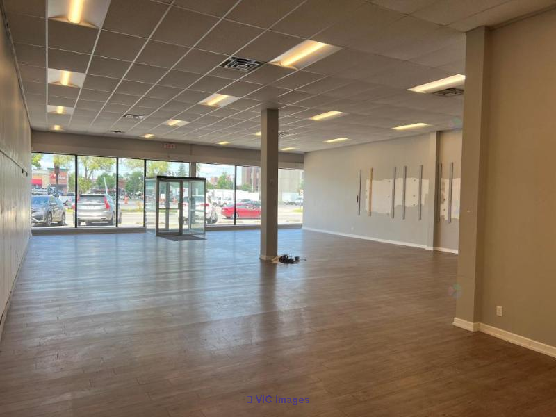 3,400 sqft Prime Location on Jean-Talon East St-Leonard - Photo 2