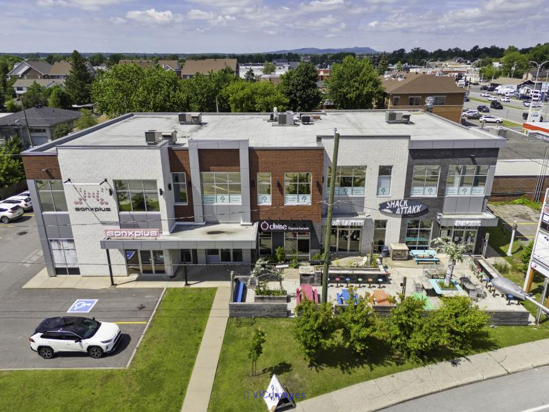 1,218 sq. ft. for Rent  Modern, Well-Located Building in Chambly - Photo 2