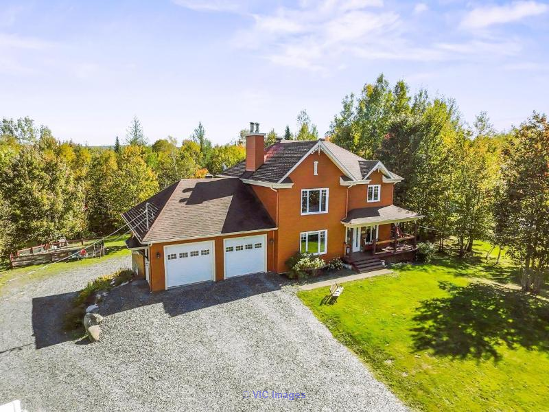 Beautiful family home to enjoy nature in the Beauce region