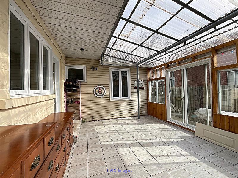 Maison 8 chambres 2 stationnements dans Mercier - Photo 3