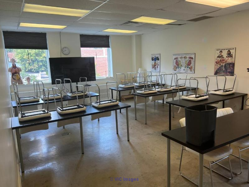 3,622 sq ft Divisible office space for rent Plateau-Mont-Royal - Photo 2
