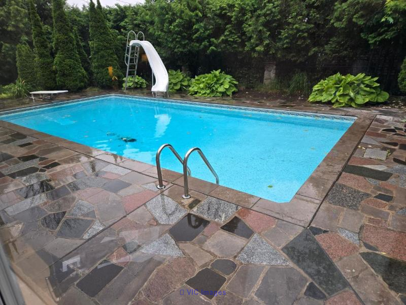 Spectacular Luxury Property  Saint-Jean-sur-Richelieu - Photo 2