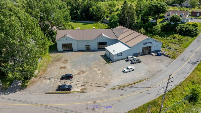 Commercial space for rent Riviere-du-Loup 2,000 to 9,828 sqft - Photo 3