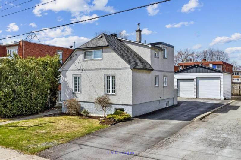 Duplex 2 x 2-bedroom Double garage Laval-des-Rapides