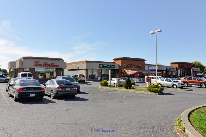 St-Jean-sur-Richelieu - Local à louer 2200 pc - Photo 1