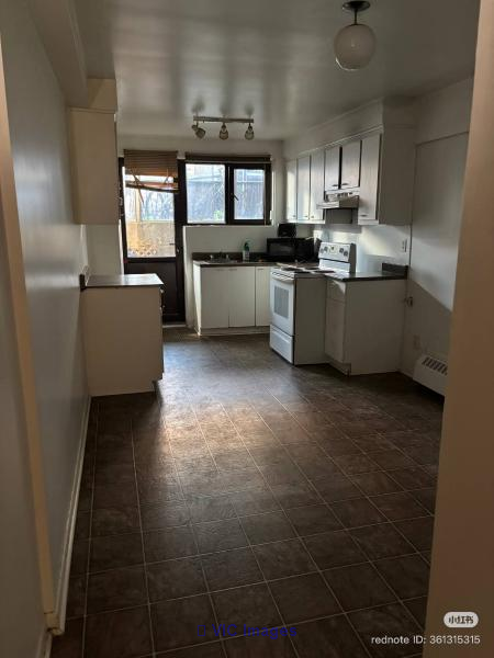 $1275 Montreal-North 3½ Apartment for rent - Photo 3