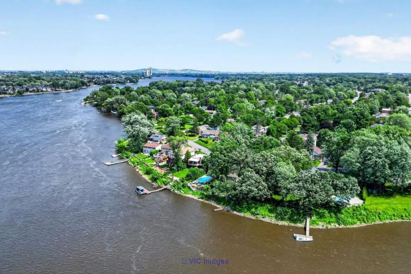 Exceptional waterfront lot in Pierrefonds - Photo 3