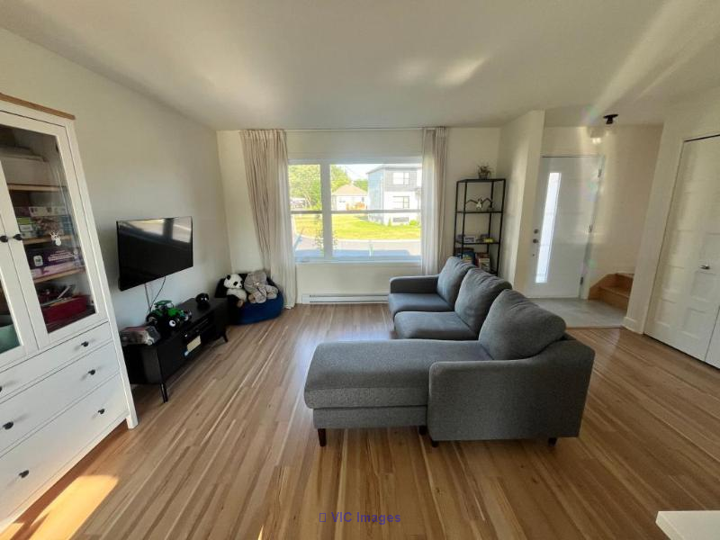 Superbe maison de 3 chambres à l`étage - Bedford - Photo 2