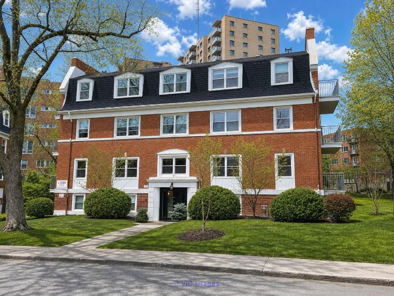 Rental condos  The Ridgewood in Cote-des-Neiges - Photo 1