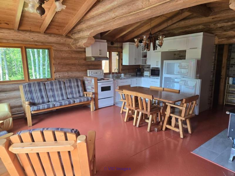 Chalet avec accès à un lac privé à louer en Beauce - Photo 2