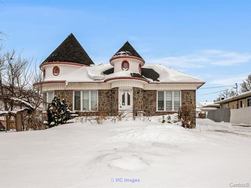 AVAILABLE - House for Rent in Cite-Universitaire Sainte-Foy - Photo 1