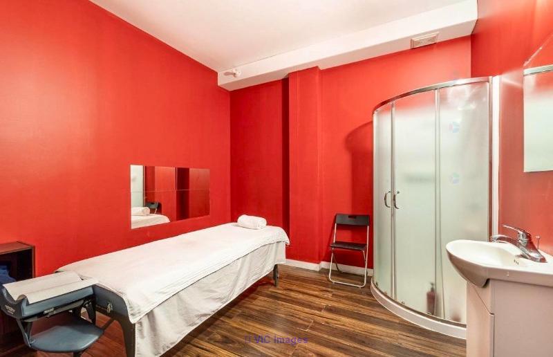 Commercial condo 1,277 sq. ft. Downtown Montreal - Photo 3