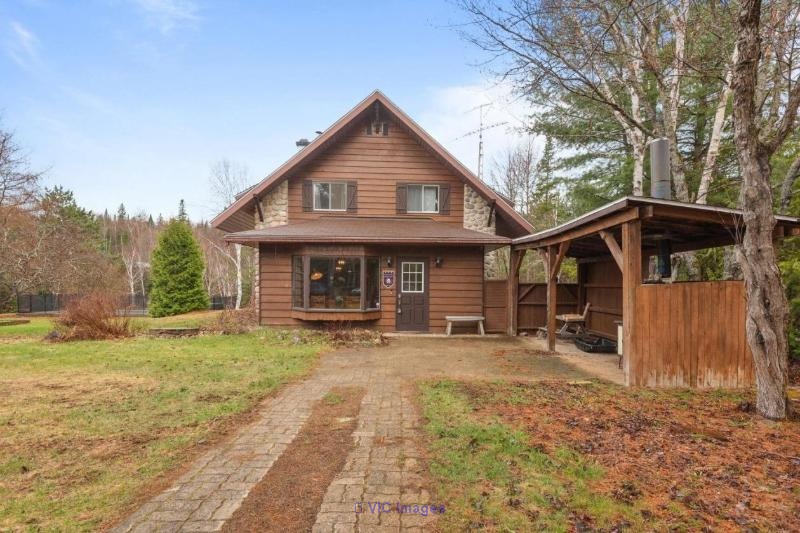 Rental chalet with private lake $50$60K income potential, St-Zenon - Photo 3